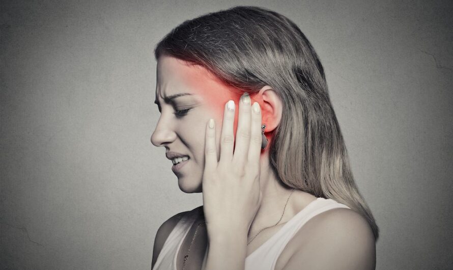 5 Causes of Sharp Pain in the Ear